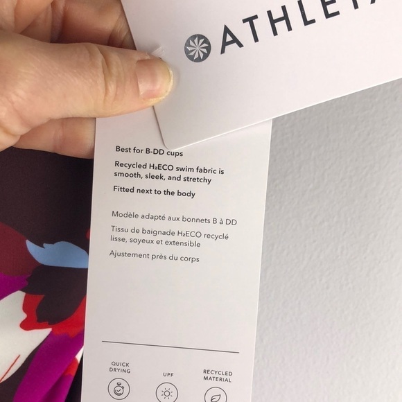 NEW Athleta Square Neck Tankini Bra Top 80% Recycled Nylon Size 32 B/C Swimsuit - Picture 13 of 16